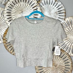 Short sleeve crop shirt